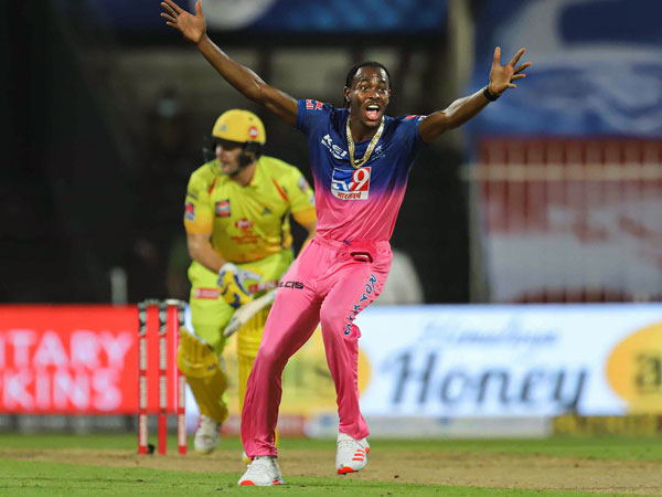 జోఫ్రా ఆర్చర్ ఎంటో చూపించాడు..