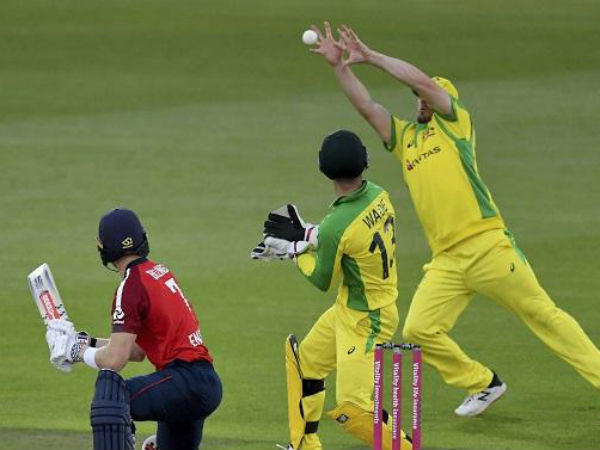 బిల్లింగ్స్ సెంచరీ: