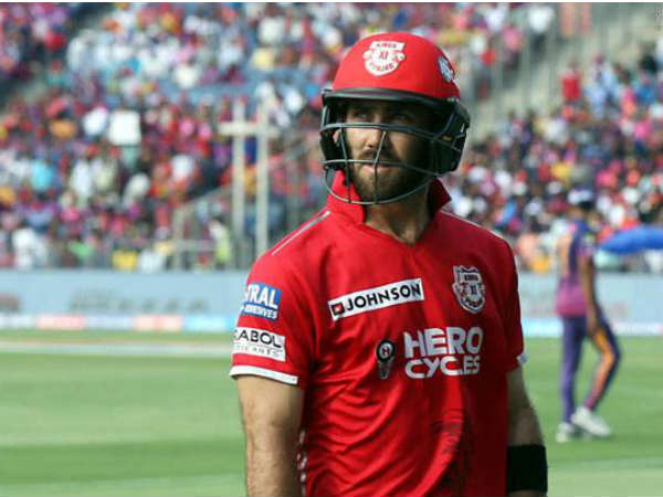 5 పరుగులు..4 వికెట్లు..