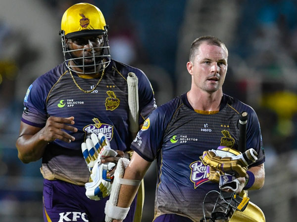 చెలరేగిన మున్రో, పొలార్డ్