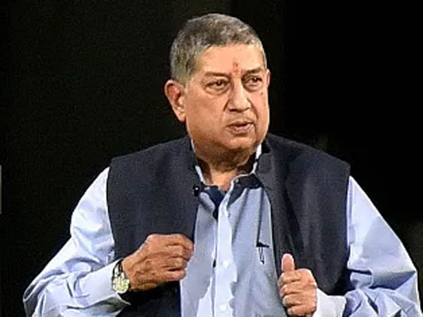 శ్రీనివాసన్ యూ టర్న్