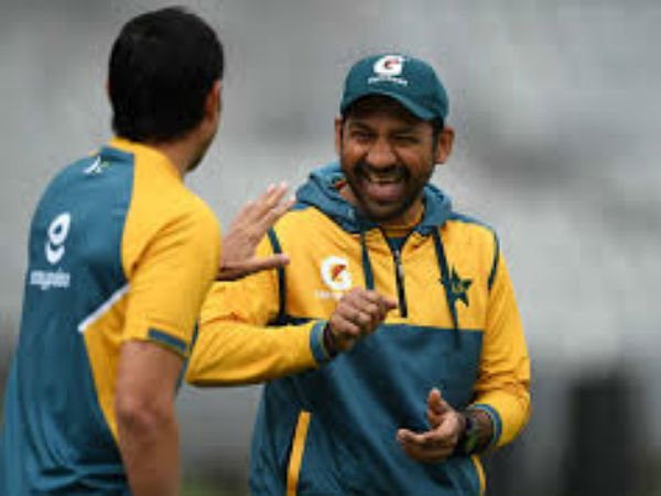  మూడు ఫార్మాట్లలలో ఆవలింతలు తీసిన ఏకైక క్రికెటర్: