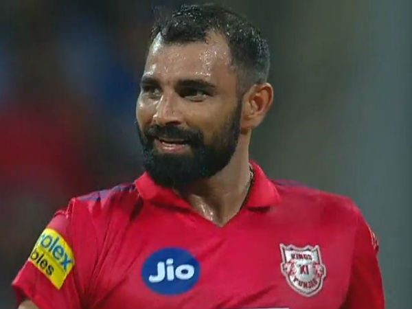  14 సిక్సర్లు బాదా..