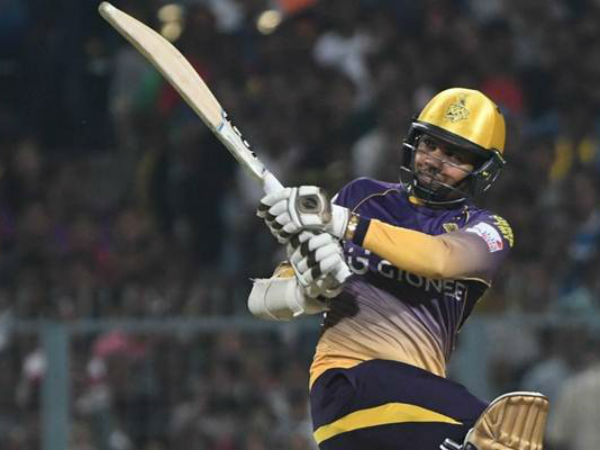 నరైన్‌ డకౌట్‌: