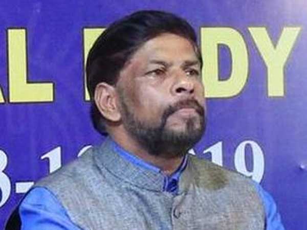 అందరం వెళ్దామన్నాం..