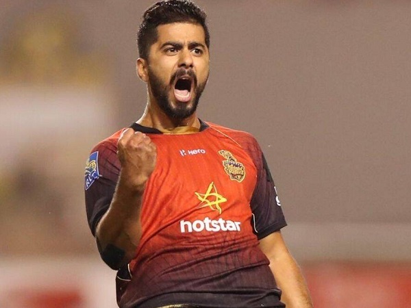 12 మ్యాచుల్లో 16 వికెట్లు