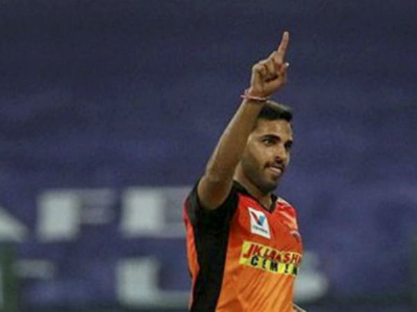 భువీకి గాయం: