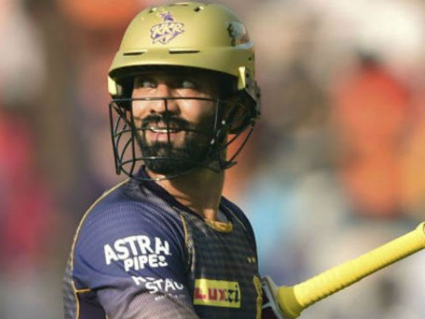 కొనియాడుతున్న అభిమానులు..