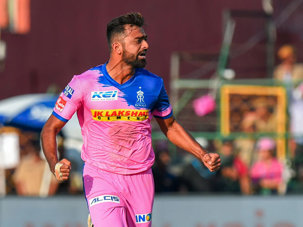 స్పైడర్ కెమెరాకు తాకిన బంతి