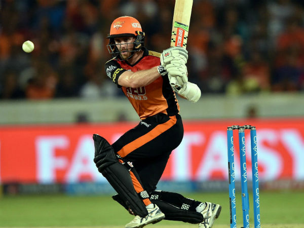 విలియమ్సన్ రనౌట్..