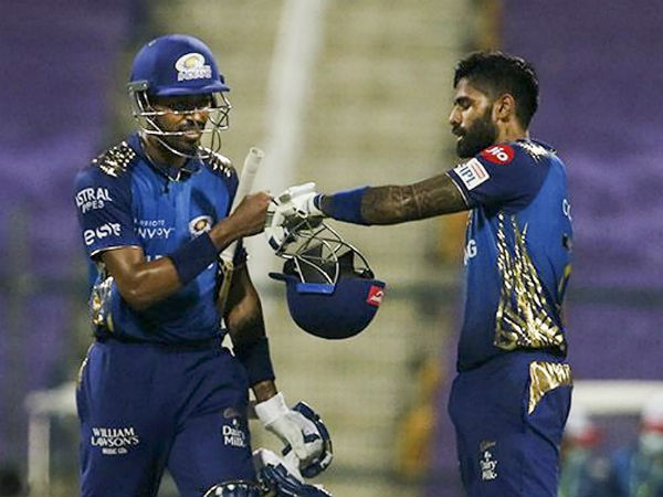 మిడిల్ ఓవర్లలో నెమ్మదైన బ్యాటింగ్