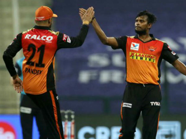 తడి బంతులతో కూడా యార్కర్లు వేయగలడు: