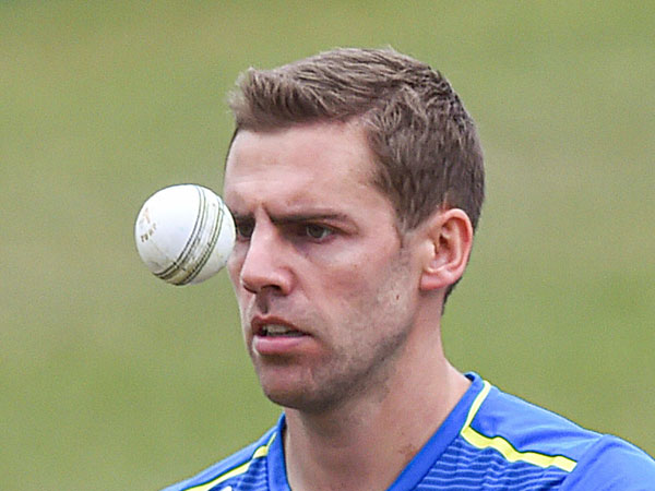 క్రిస్‌ వోక్స్‌ స్థానంలో అన్రిచ్‌ నోర్జ్