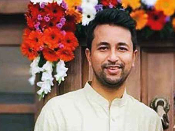 రబడా, అశ్విన్ బౌలింగ్‌లో..