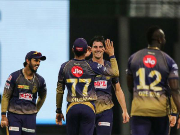 స్పెషలిస్ట్ బ్యాట్స్‌మన్‌ల కంటే ఎక్కువ పరుగులు: