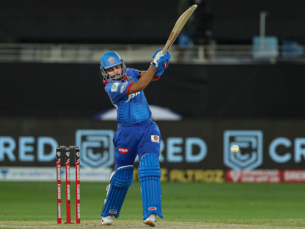 టేబుల్ టాపర్‌గా