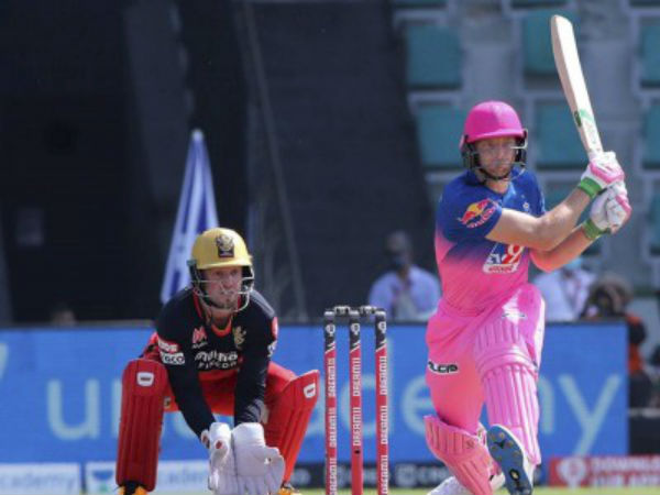  ఎక్కడైనా ఆడుతా: 