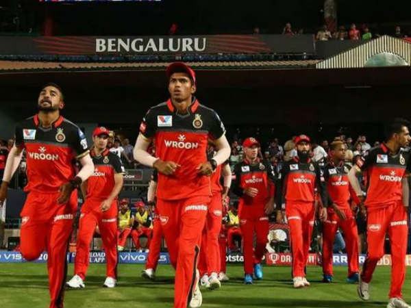  ఫీల్డింగ్ ఎంచుకోవడం..