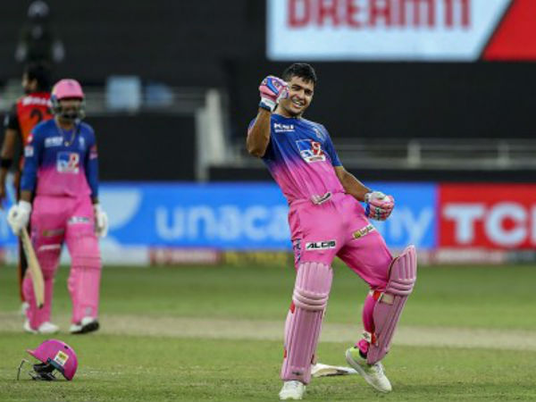  రియాన్‌ డాన్స్: