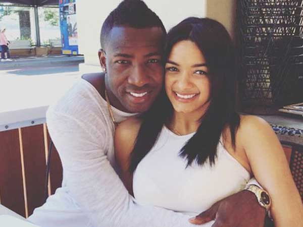 కుటుంబ సభ్యులు లేకపోవడం వల్లేనా?