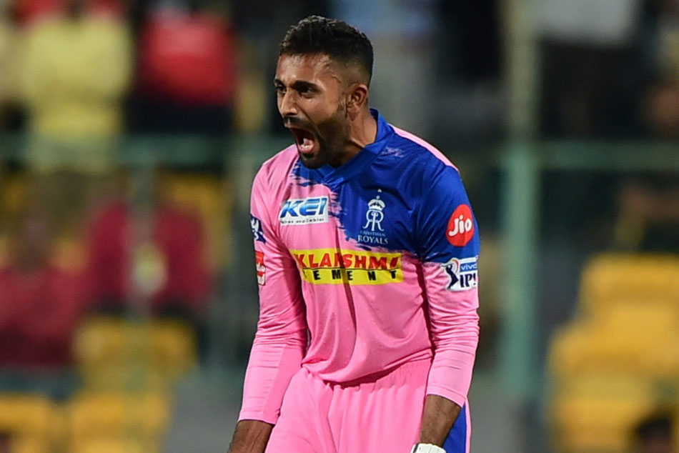 IPL 2020, RR vs MI: Shreyas Gopal dismisses Kieron Pollard with a Googly IPL 2020, RR vs MI: Shreyas Gopal dismisses Kieron Pollard with a Googly
