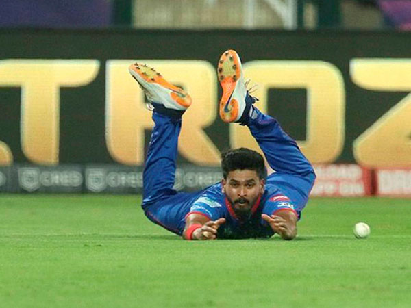 భుజం గాయంతో..