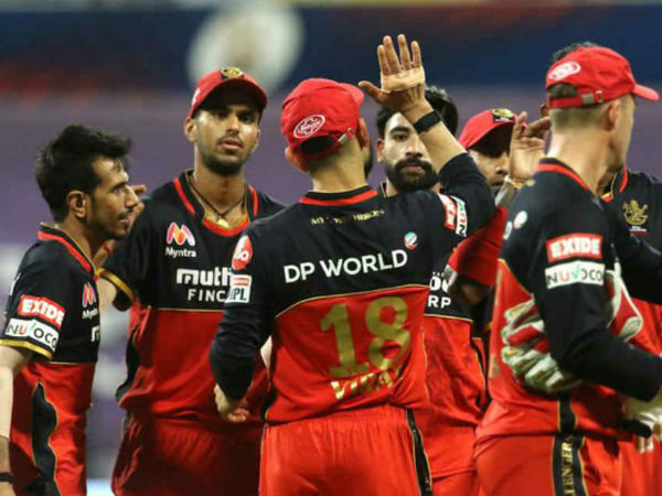 టీ20 మ్యాచ్‌లో అద్భుత గణాంకాలు: