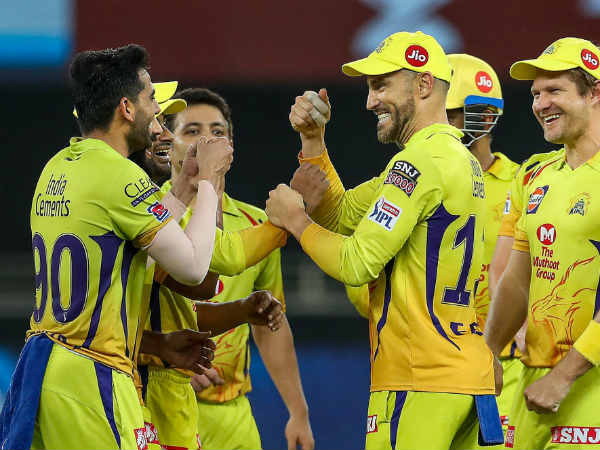 డూప్లెసిస్ సూపర్ క్యాచ్..