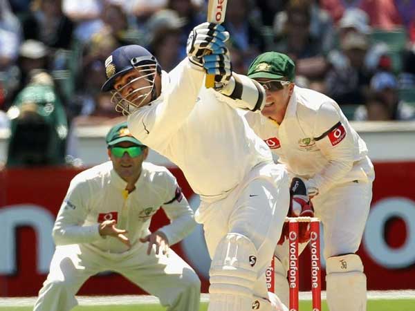 నువ్వే జాతి కుక్కవు..