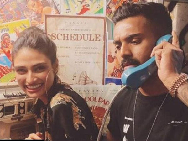 పిచ్చి పిల్లా అంటూ.. 