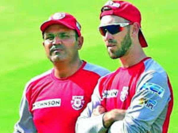 రూ. 10 కోట్ల ఖరీదైన చీర్ లీడర్..