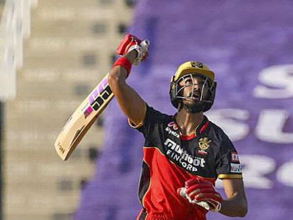  అయ్యర్ క్యాచ్‌ని అద్భుతంగా: