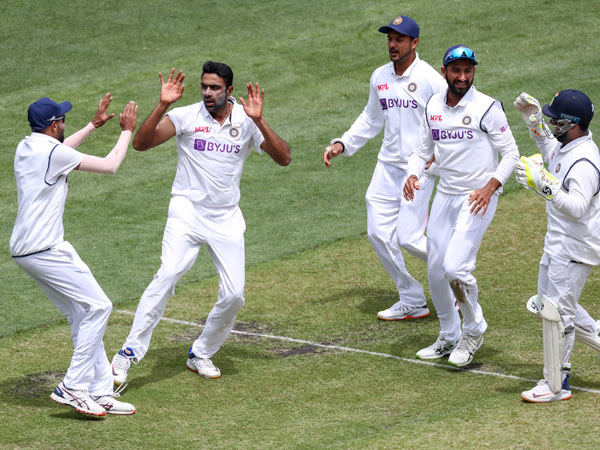 అశ్విన్‌ అరుదైన ఘనత