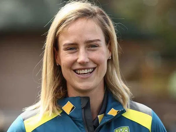 టాప్ లేపిన పెర్రీ