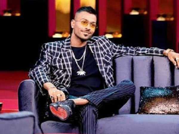 నోరు జారి.. నోరు జారి..