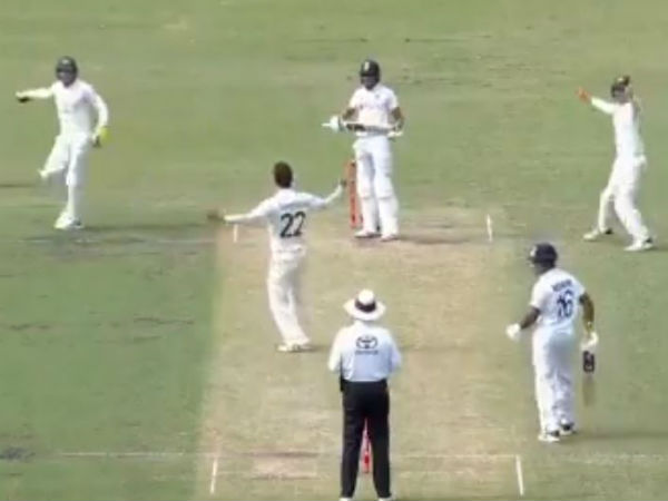 అంపైర్ చీటింగ్..