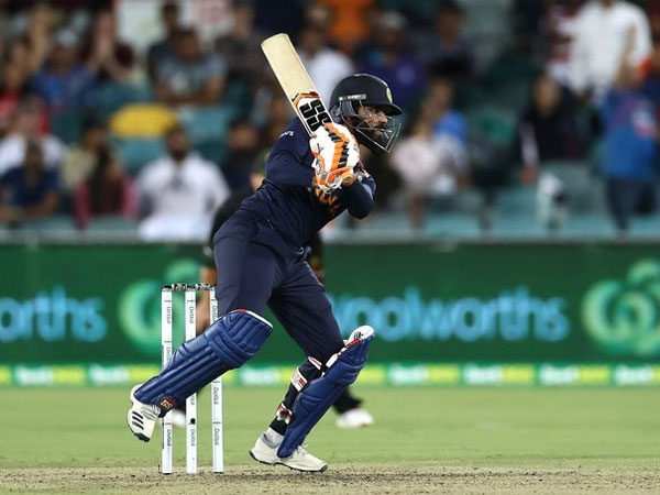 జడేజా విధ్వంసం