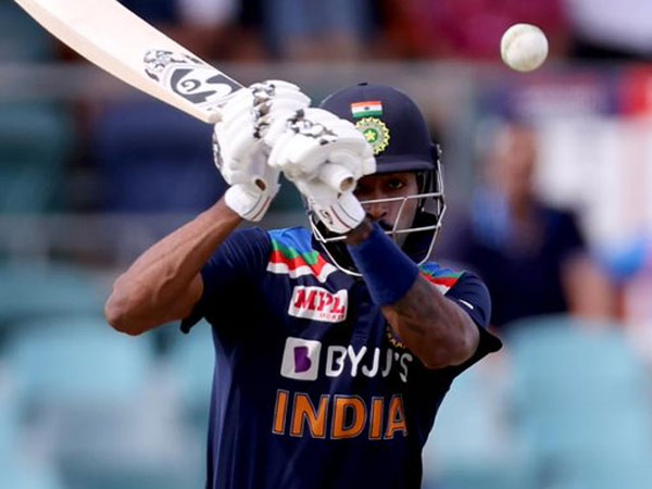 రసెల్‌ కన్నా హార్దిక్‌ అత్యుత్తమం