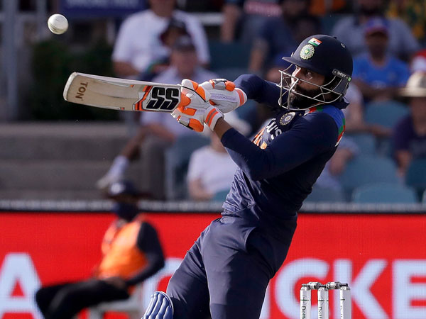 జడేజా X మంజ్రేకర్..