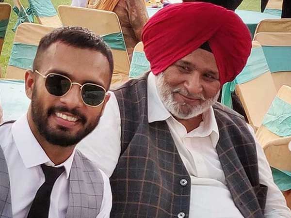 తండ్రి మరణించినా..