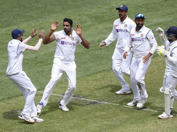 అశ్విన్ అరుదైన ఘనత..