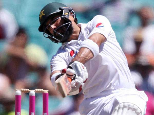 పాకిస్థాన్‌ 49