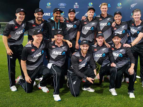  సబ్‌స్టిట్యూట్‌గా వచ్చి