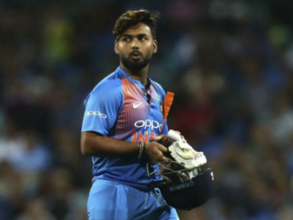 కెరీర్‌ను నాశనం చేసుకున్నాడు: