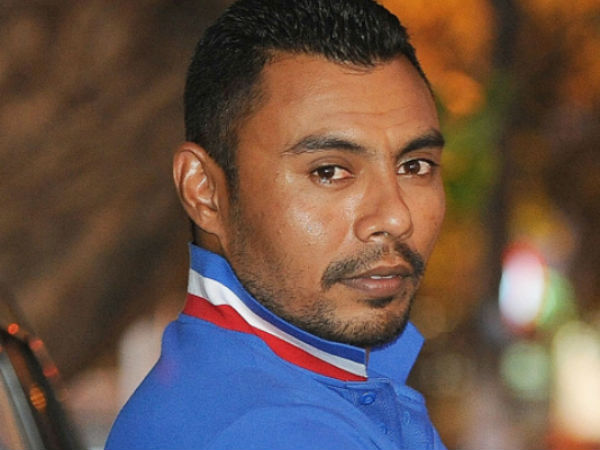 బంధుప్రీతి రాజ్యం ఏలుతుంది..