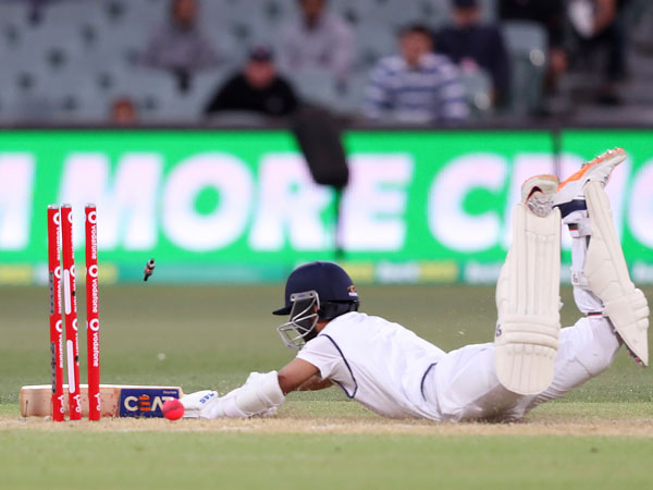 మైదానంలోనే క్షమాపణలు