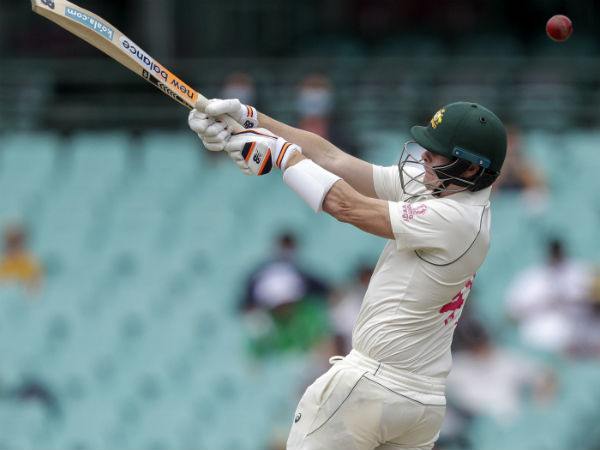 స్మిత్‌ సెంచరీ: