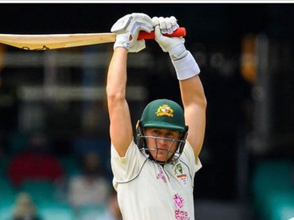 లబుషేన్‌ అర్ధ శతకం: