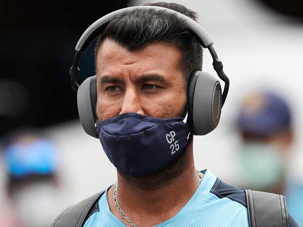 తప్పనిసరిగా మాస్కు ధరించాలి