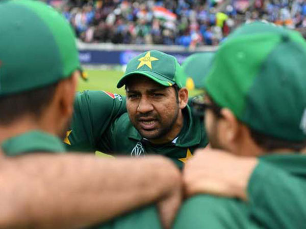 10 వికెట్లు తీయక..